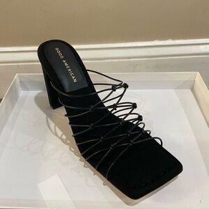 Good American Black Strappy Heeled Sandals 8.5 NWT